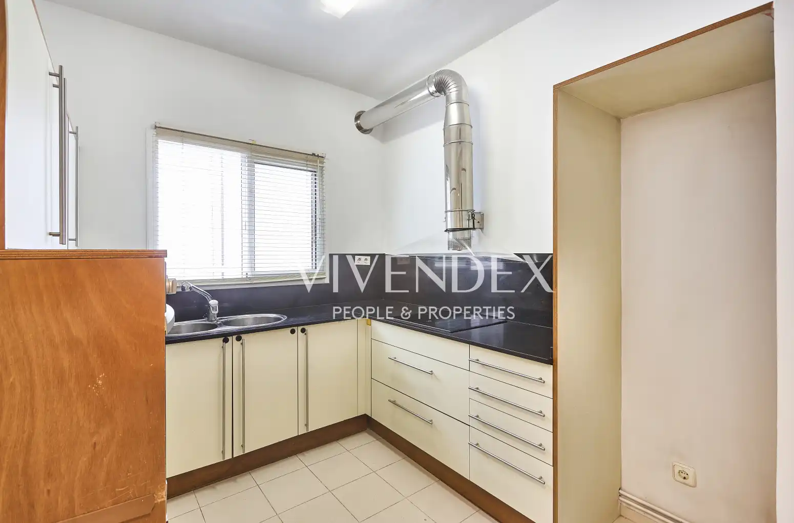 Flat for sale in Barcelona  with Heating, Parquet flooring and Balcony