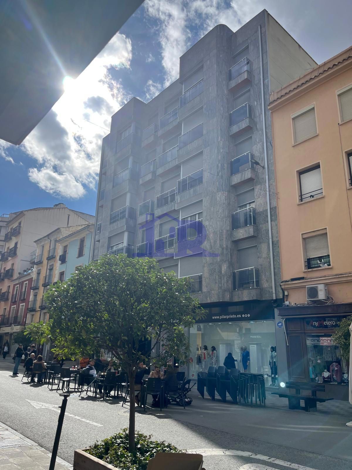 Vista exterior de Pis en venda en Cuenca Capital amb Calefacció i Traster