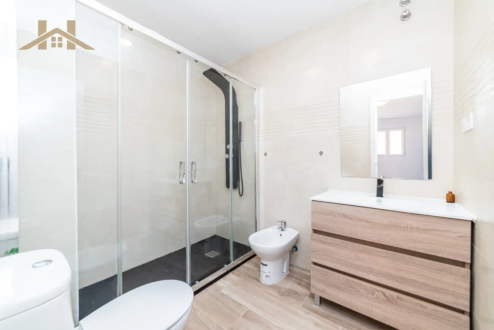 Bathroom of Flat for sale in El Tiemblo , Ávila