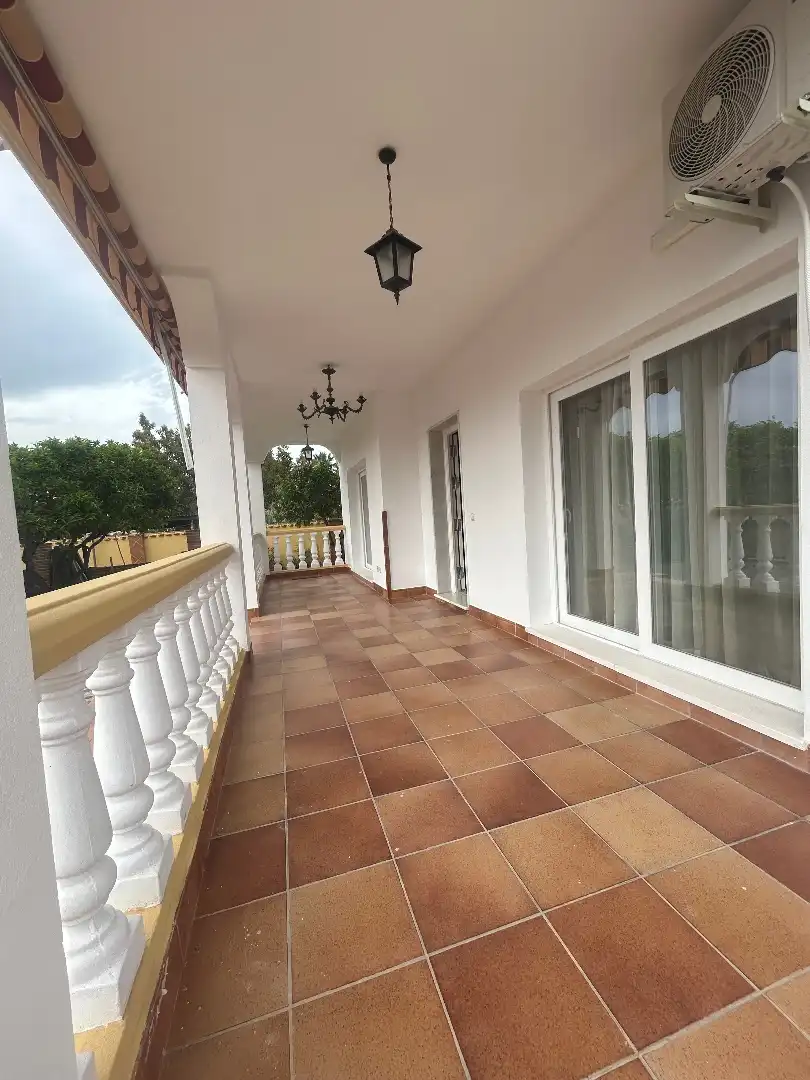 Terrassa de Casa o xalet en venda en Alhaurín de la Torre amb Aire condicionat, Jardí privat i Terrassa