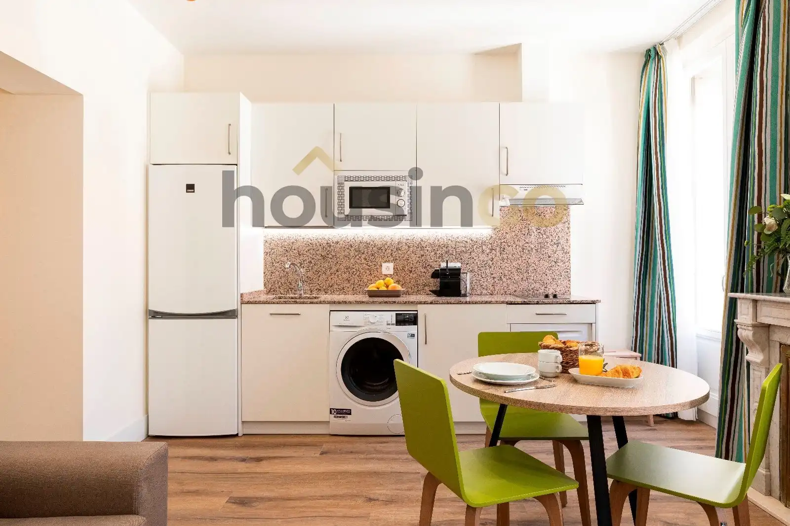 Kitchen of Flat for rent in Madrid  with Air Conditioner, Heating and Terrace