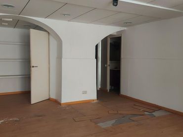 Business premises to rent in Reus - STA TERESA