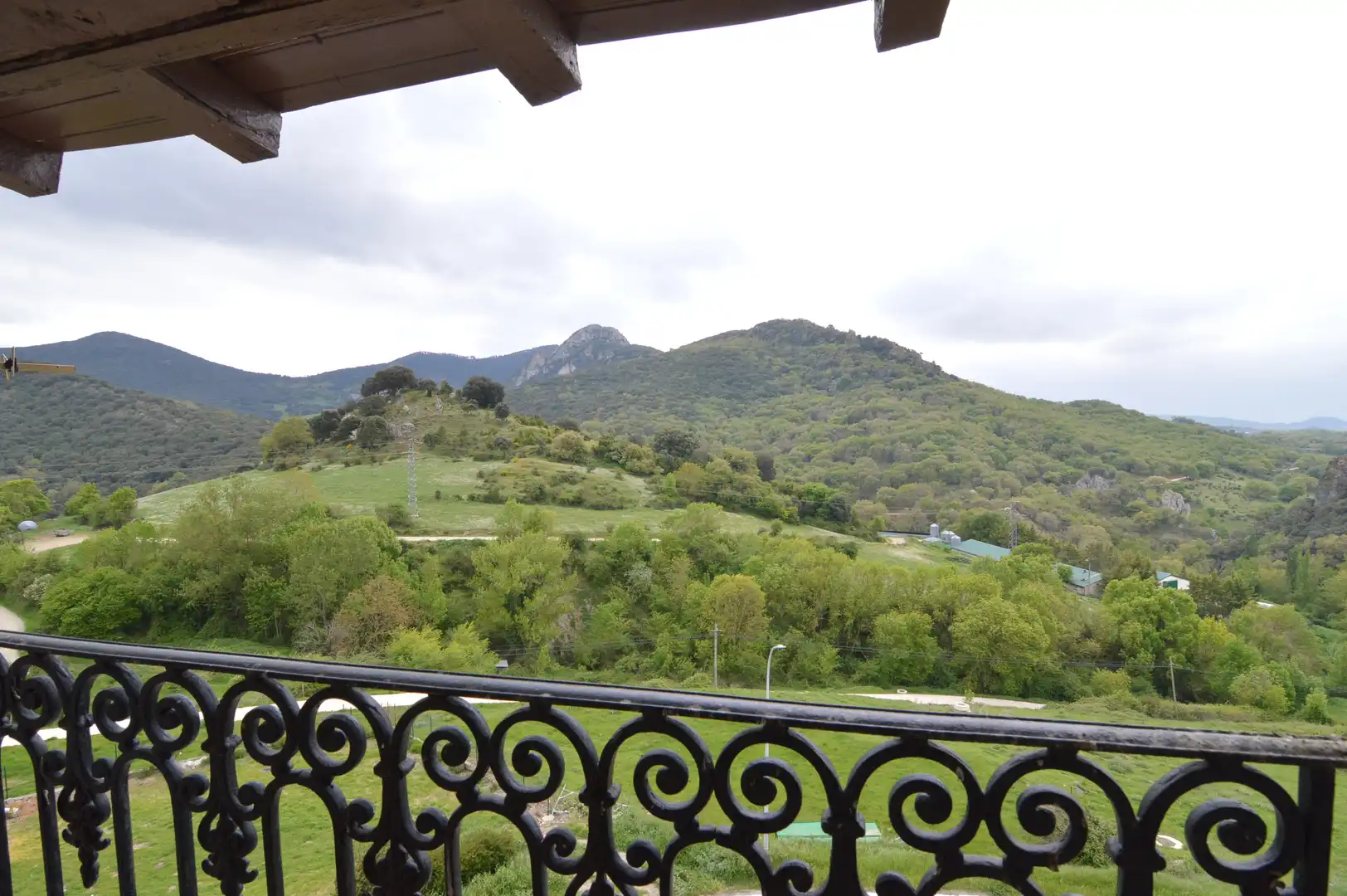 Casa adosada en venta en CL ROTXAPEA, Salinas de Oro / Jaitz