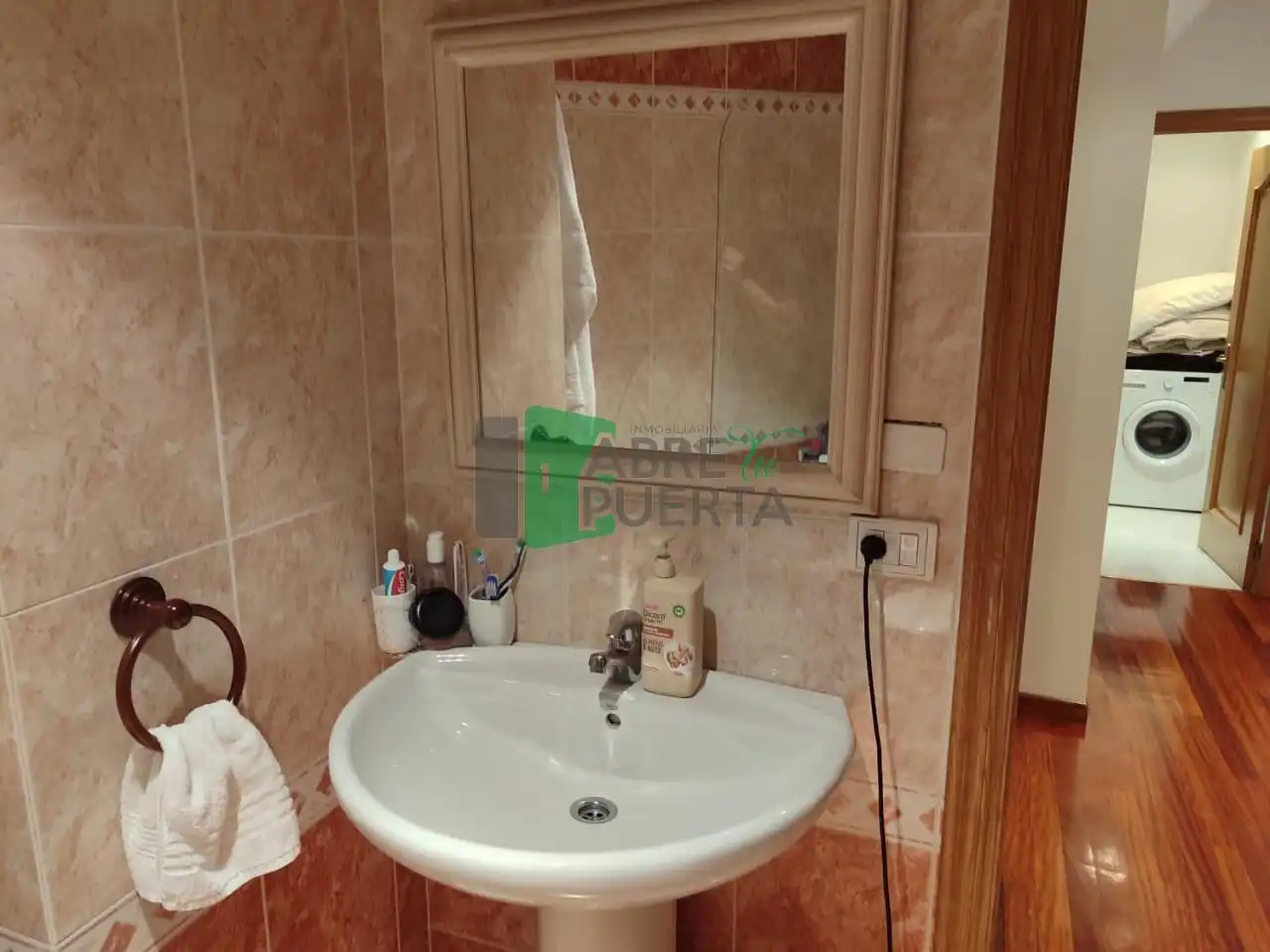 Bathroom of Duplexes for sale in Ourense Capital   with Heating, Parquet flooring and Storage room