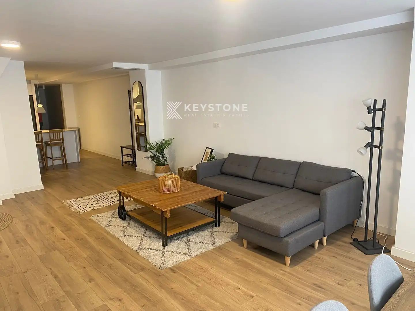Flat for rent in AVENIDA MAISONNAVE,, Ensanche - Diputación