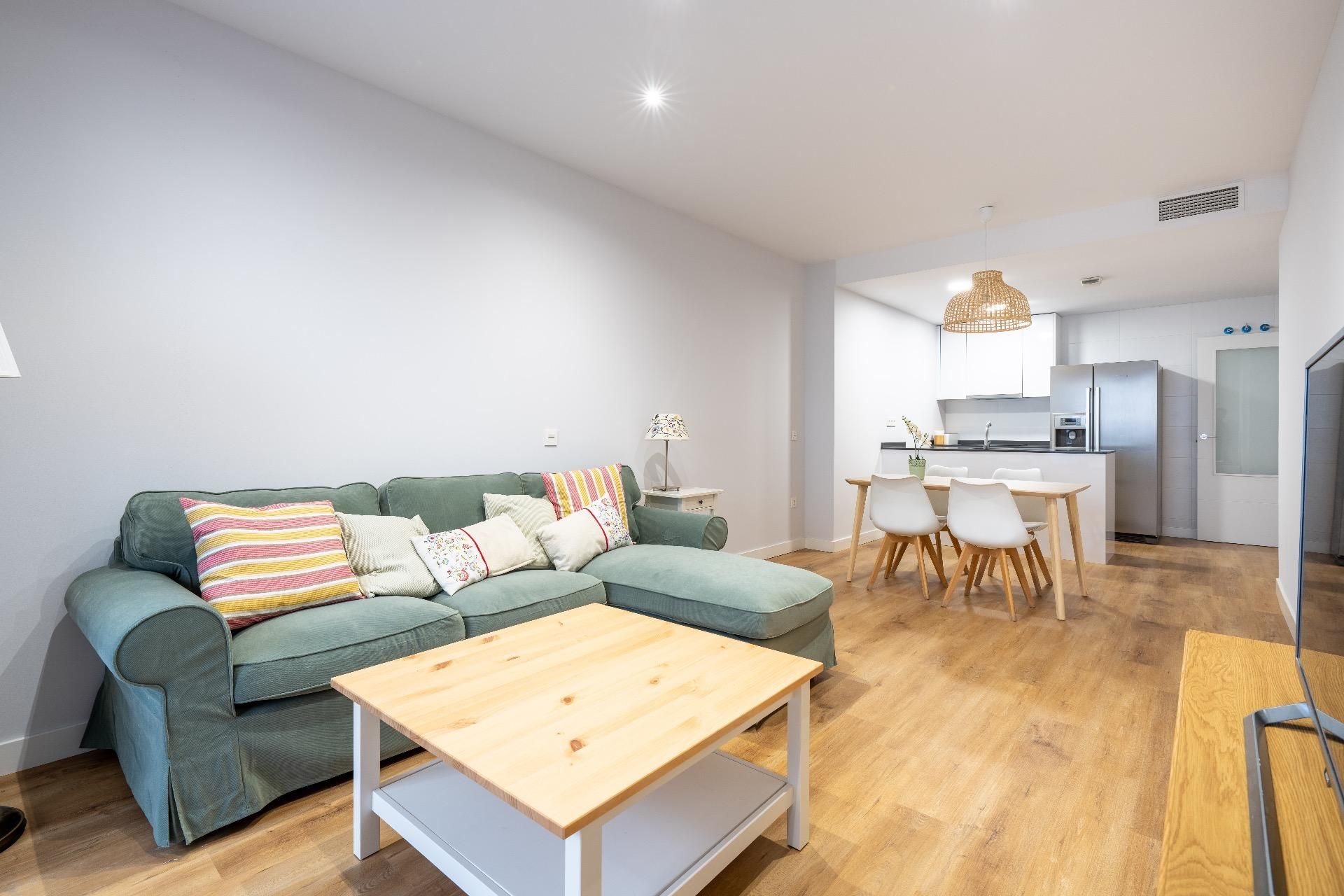 Flat to rent in Autovia del Aeropuerto, Nueva Andalucía