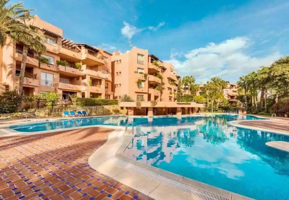 Piso con ascensor en venta en Milla de Oro