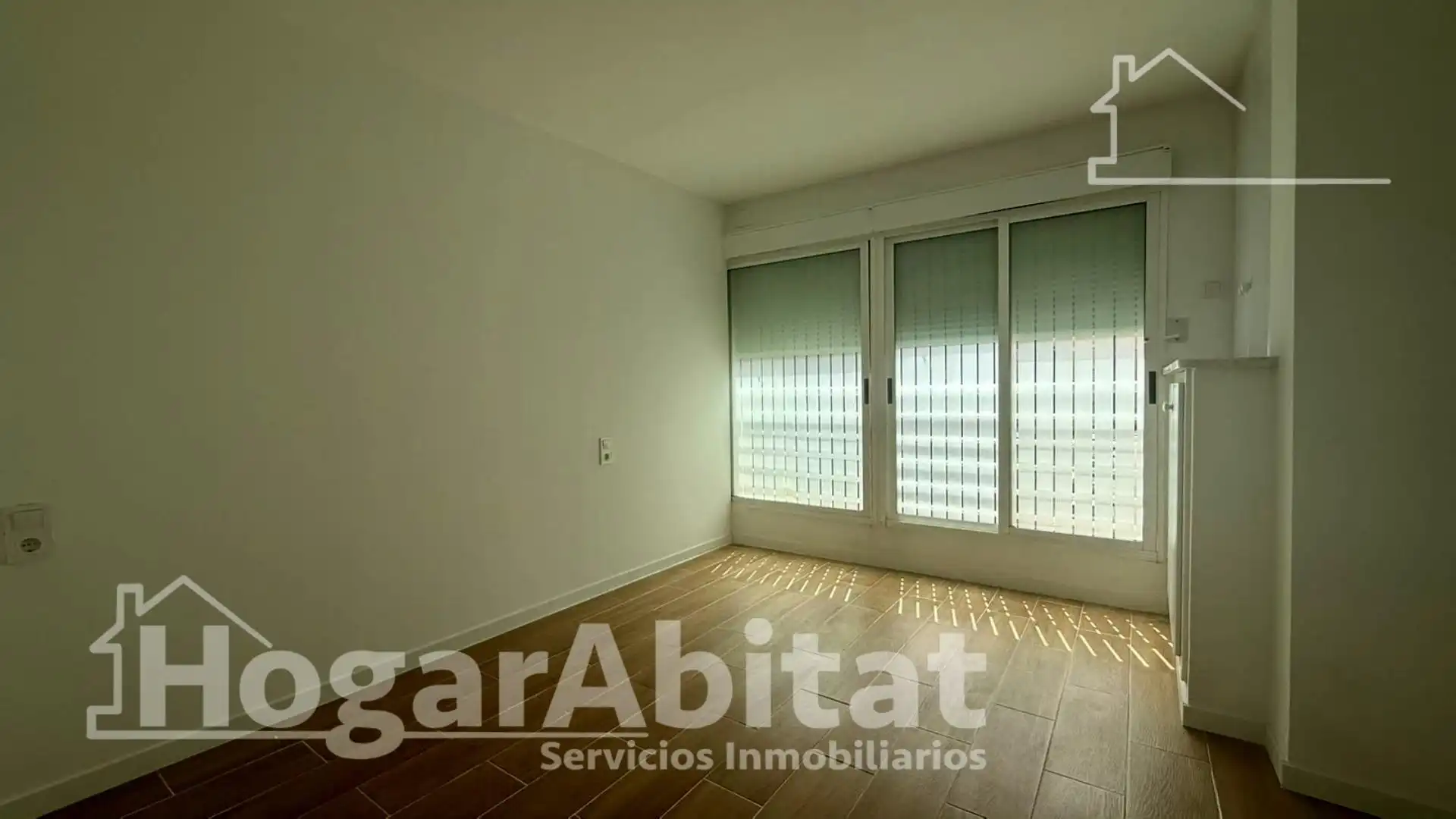 Bedroom of Flat for sale in Tavernes de la Valldigna  with Storage room