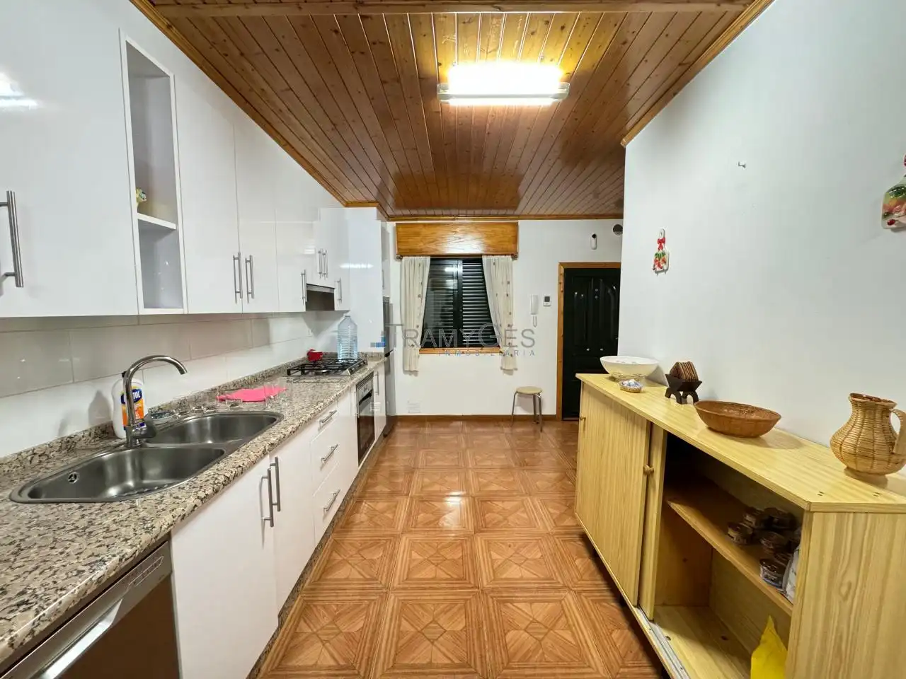 Cocina de Casa o chalet en venta en Redondela con Calefacción, Jardín privado y Terraza