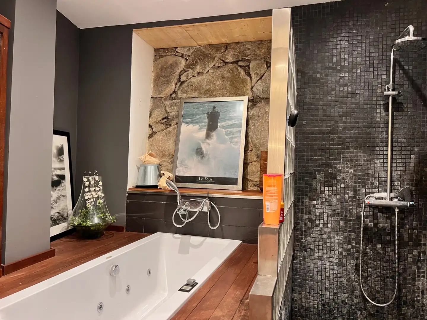 Badezimmer von Erdgeschoss zum Verkauf in Vilassar de Dalt mit Klimaanlage, Terrasse und Ofen