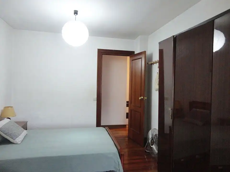 Dormitori de Casa o xalet en venda en Mambrillas de Lara amb Jardí privat