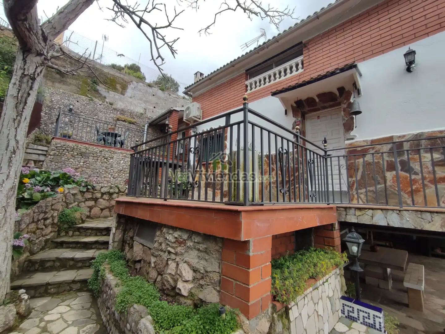 Vista exterior de Casa o xalet en venda en Vacarisses amb Calefacció, Jardí privat i Terrassa