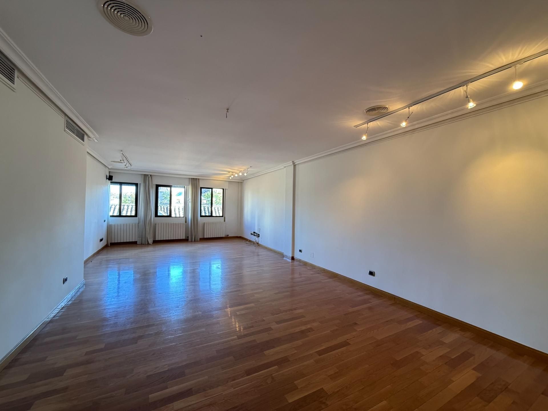 Flat to rent in  Murcia Capital  with Air Conditioner, Heating and Parquet flooring