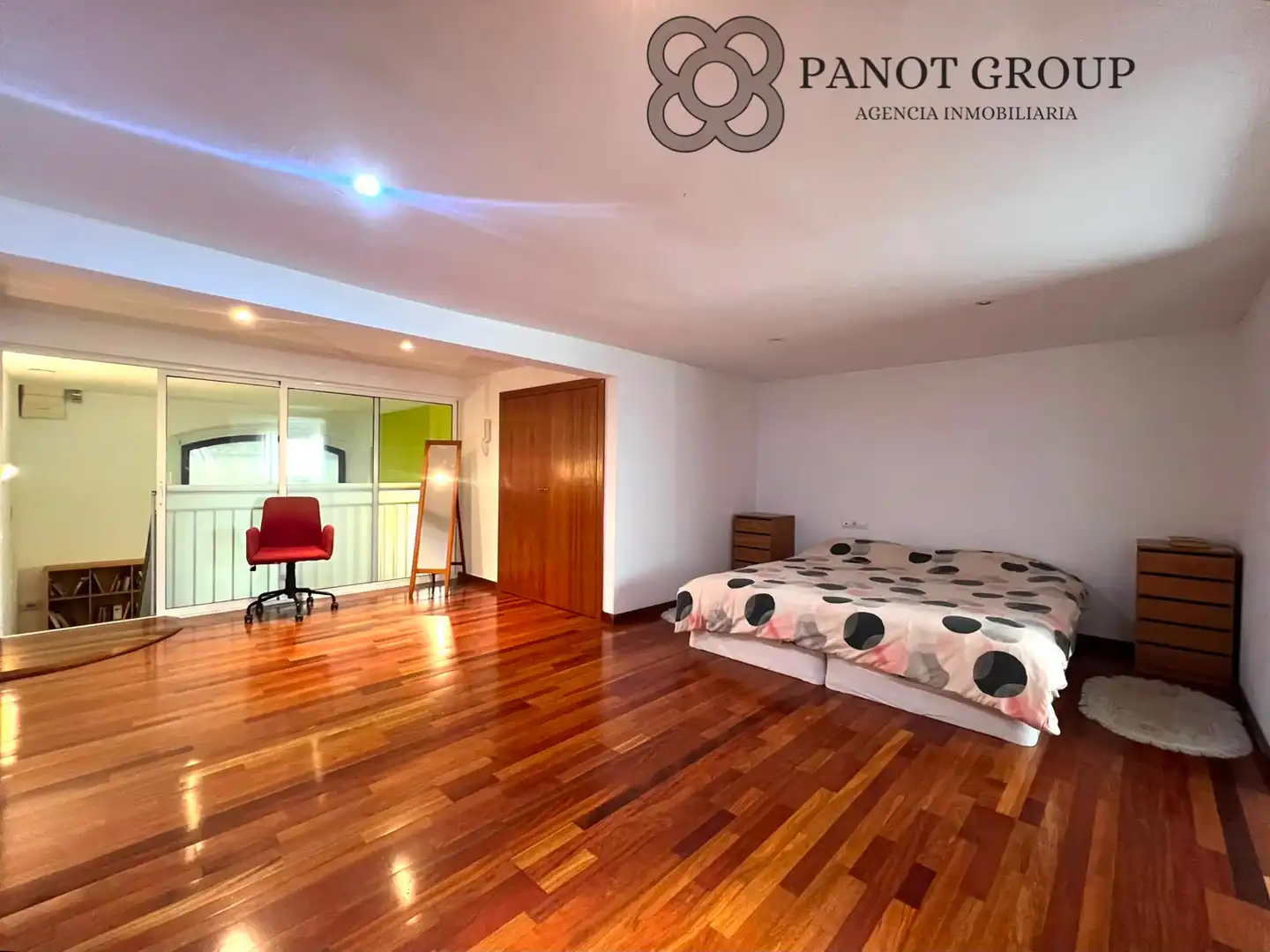 Dúplex en venta en Barcelona con Aire acondicionado, Calefacción y Terraza