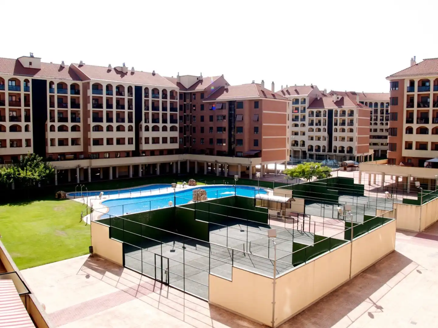 Appartement avec terrasse à louer à San Adrián