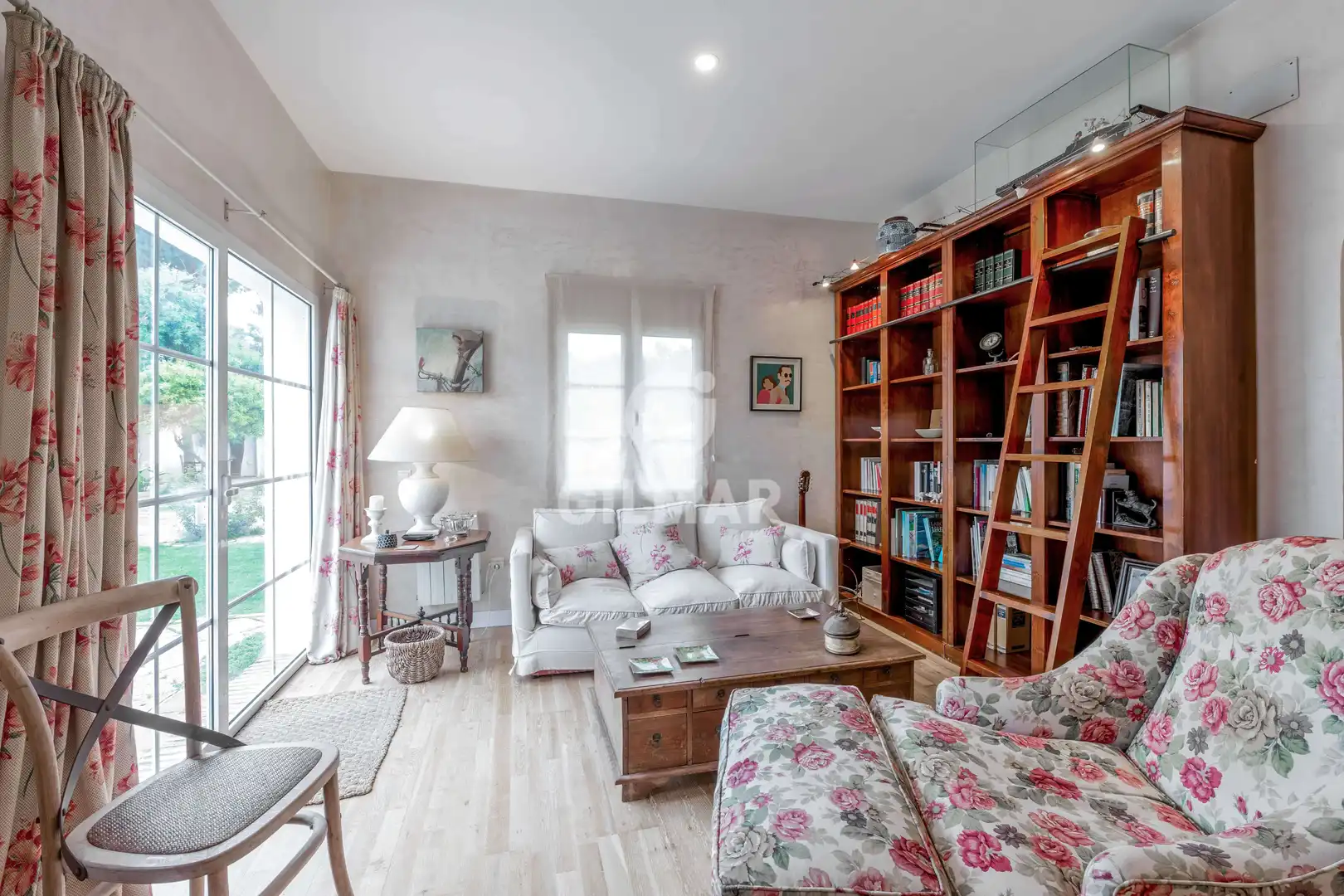 Sala de estar de Casa o chalet en venta en El Puerto de Santa María con Calefacción, Jardín privado y Piscina