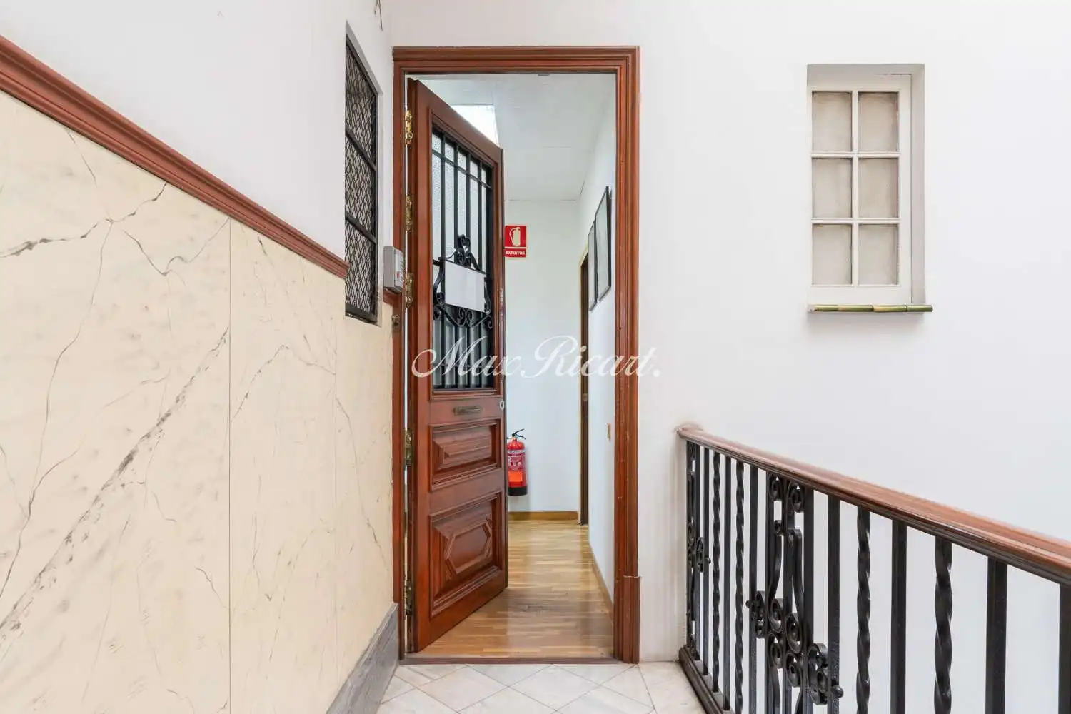 Oficina de alquiler en Dreta de l'Eixample