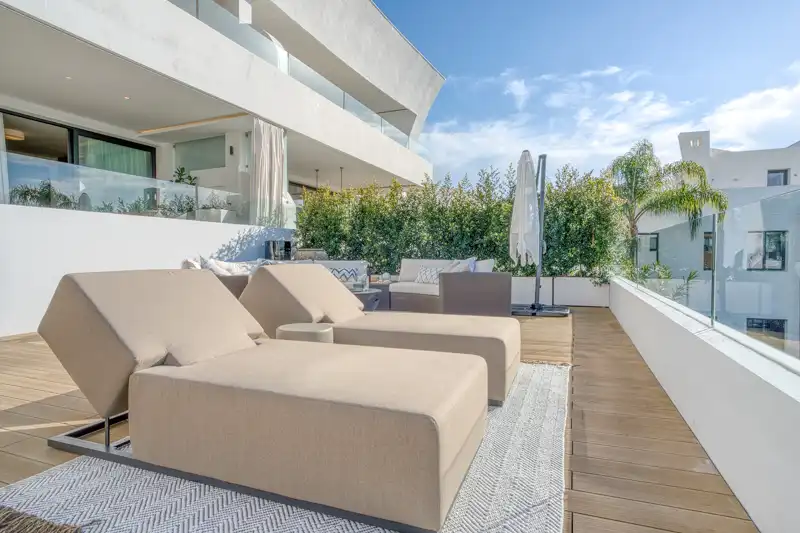 Terrassa de Apartament en venda en Marbella amb Aire condicionat, Calefacció i Jardí privat