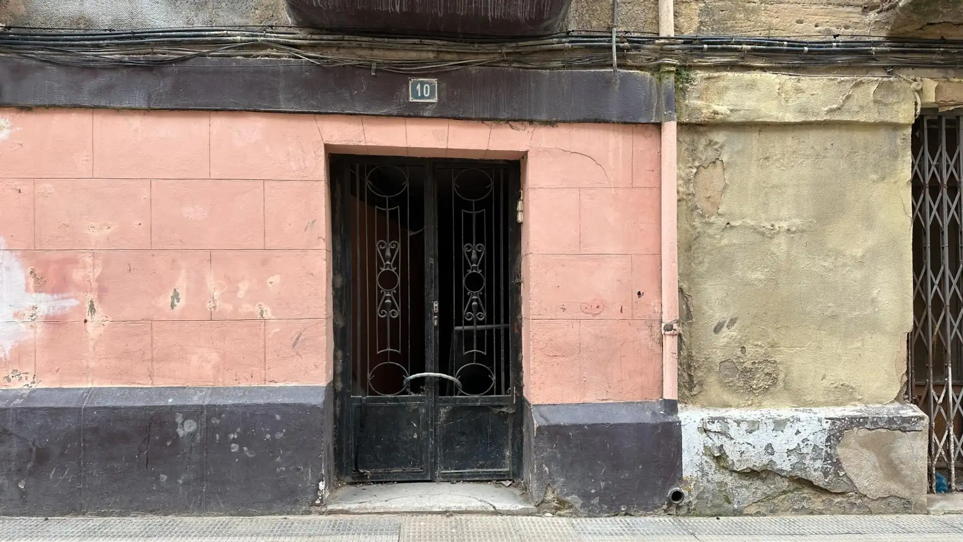 Single-family semi-detached for sale in Calle LINARES RIVAS, Haro