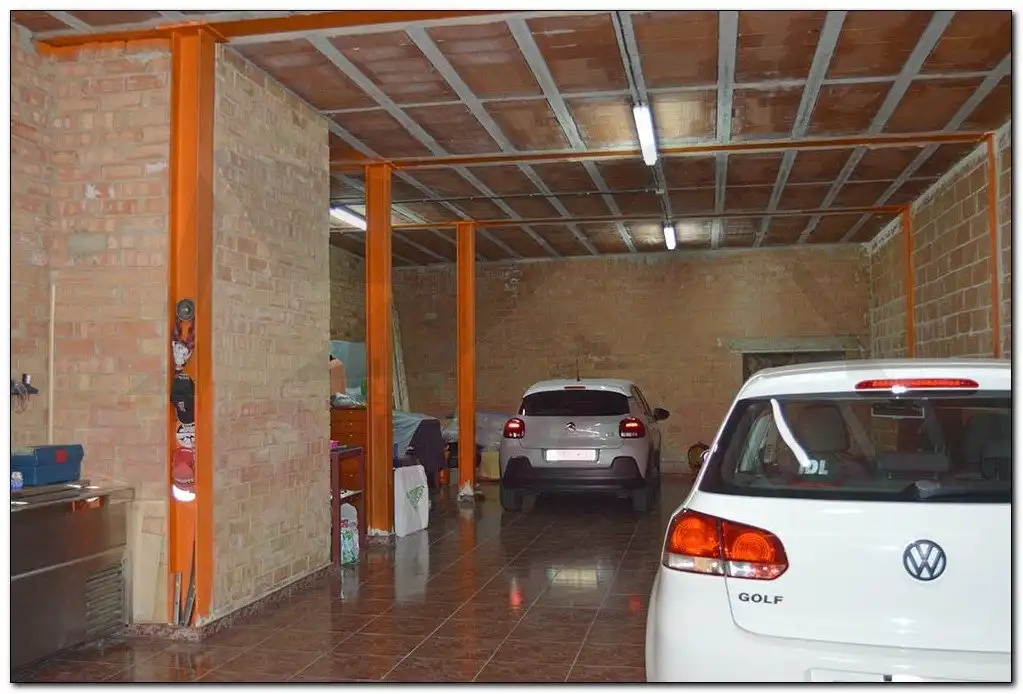 Aparcament de Casa o xalet en venda en L'Espluga de Francolí amb Aire condicionat, Terrassa i Traster