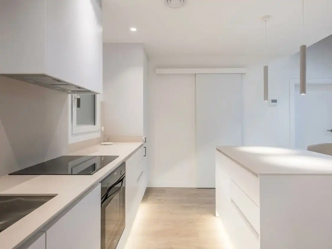 Küche von Wohnung zum Verkauf in  Barcelona Capital mit Klimaanlage