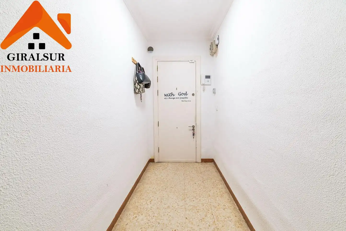 Piso con terraza en venta en Plaza de las Monjas, imagen 2