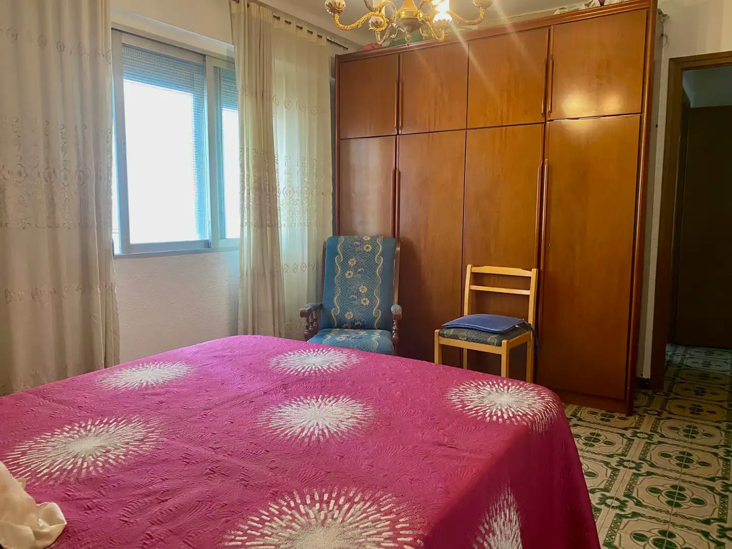 Habitación de Piso en venta en Valencia con Aire acondicionado, Amueblado y Horno