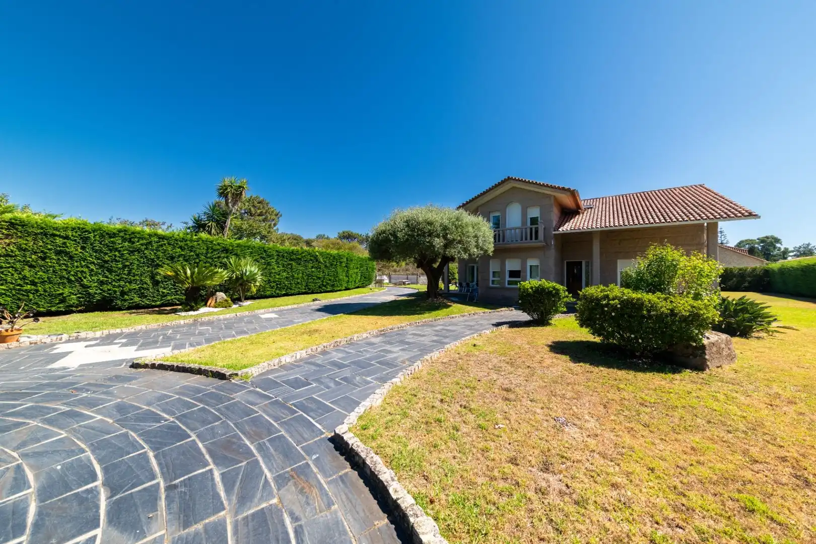 Vista exterior de Casa o chalet en venta en A Illa de Arousa  con Calefacción, Jardín privado y Terraza