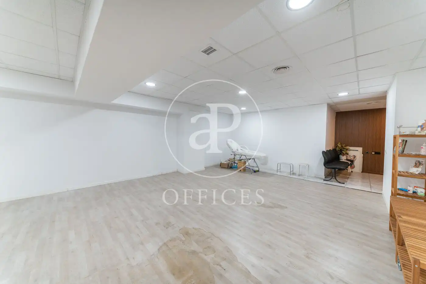Büro zum Verkauf in Madrid mit Klimaanlage und Heizung