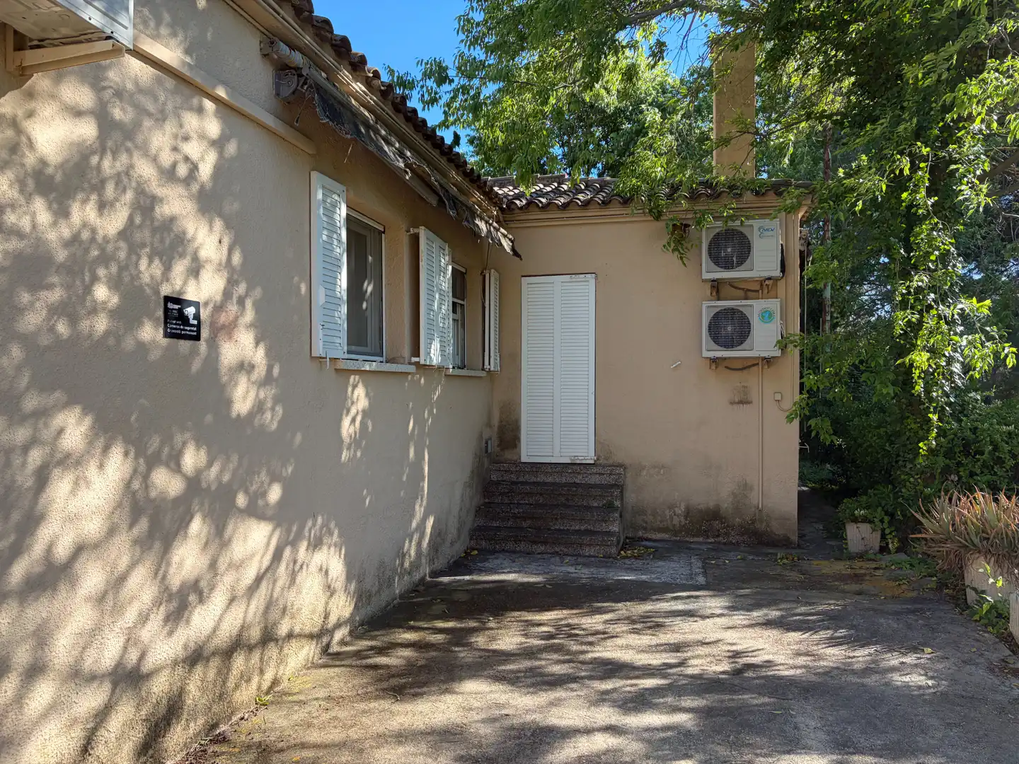 Vista exterior de Casa o chalet en venta en Banyeres del Penedès con Aire acondicionado, Calefacción y Jardín privado