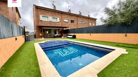 Foto 4 de Casa adosada en venta en Calle Ayrton Senna, Montmeló, Barcelona