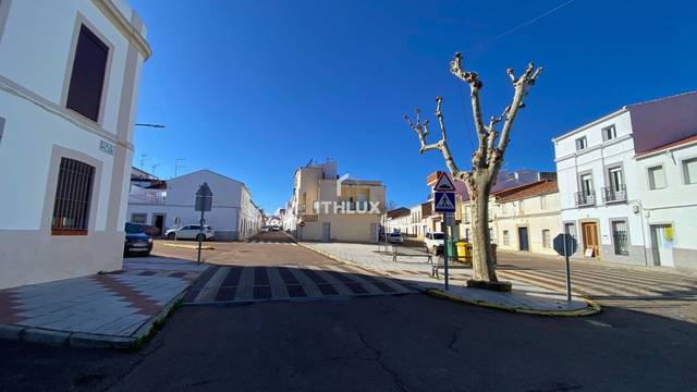 Casa adosada en Venta en La Laguna en Castuera