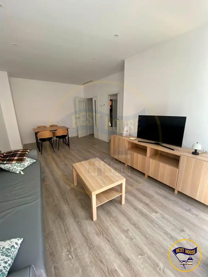 Flat for sale in Calle JOSE COBO, Centro