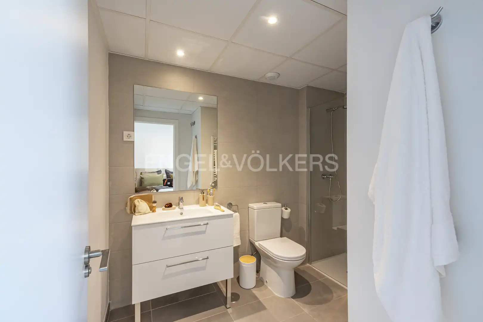 Bathroom of Flat for rent in Madrid  with Air Conditioner, Heating and Swimming Pool