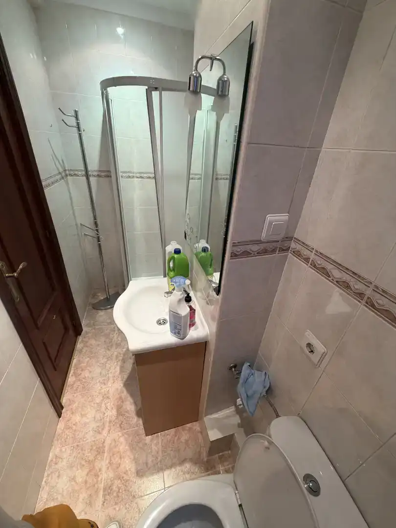 Bathroom of Flat for rent in Medina del Campo  with Parquet flooring, Furnished and Balcony