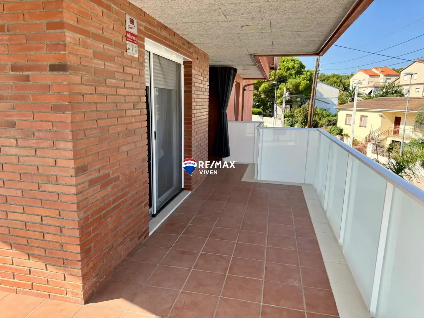 Terrassa de Casa o xalet en venda en Cunit amb Aire condicionat, Calefacció i Jardí privat