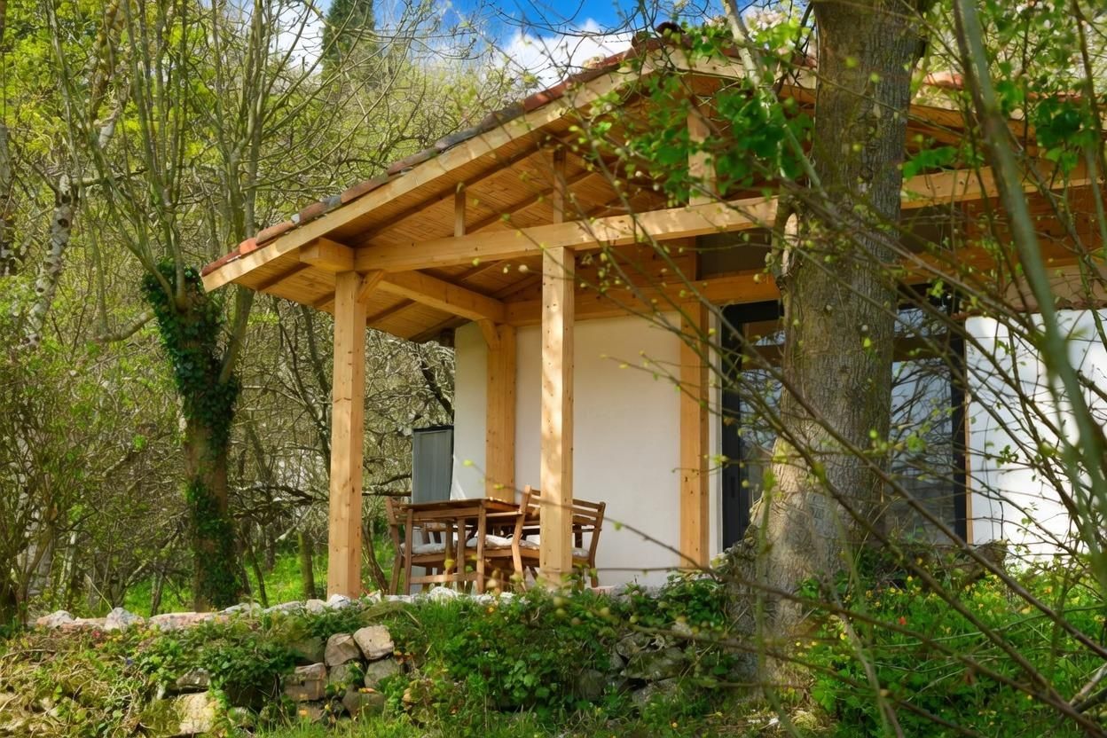 Jardí de Casa o xalet en venda en Parres amb Moblat
