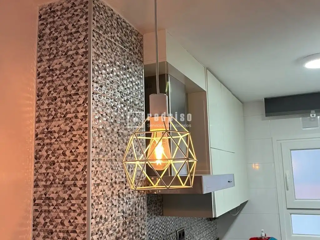 Cocina de Piso en venta en Madrid con Calefacción