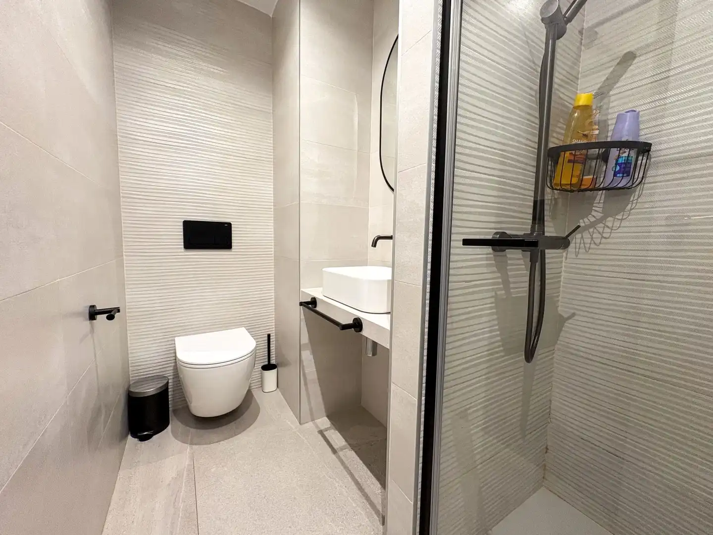 Badezimmer von Wohnung zum Verkauf in Torrevieja mit Klimaanlage, Heizung und Terrasse