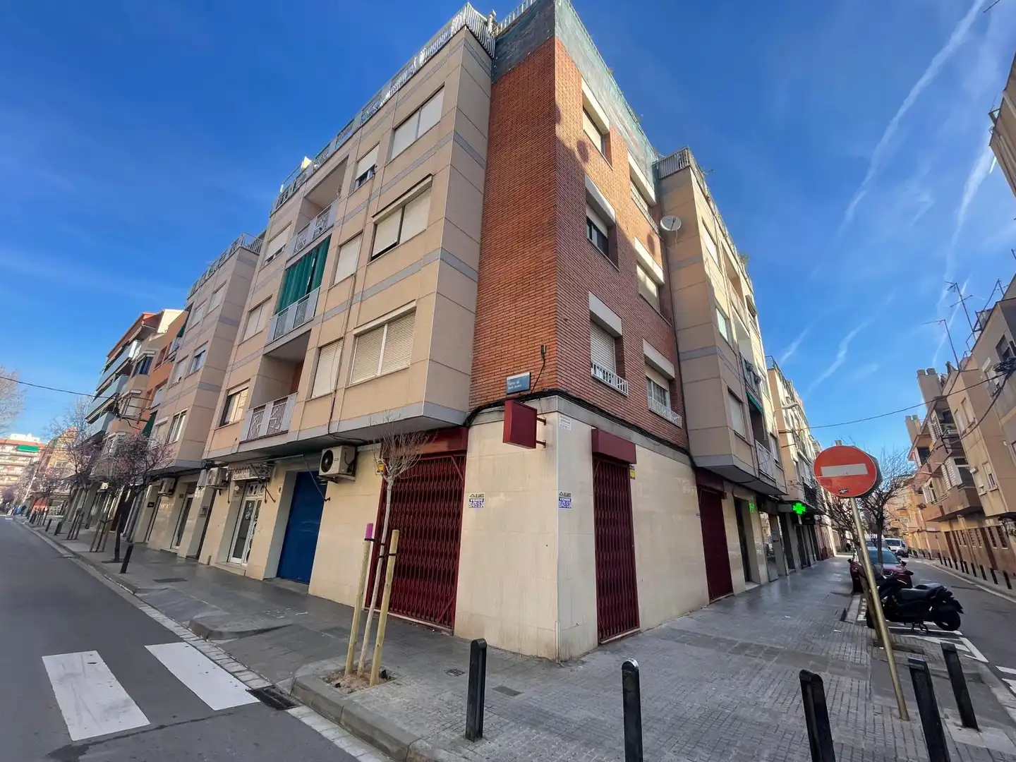 Außenansicht von Geschaftsraum zum Verkauf in Cornellà de Llobregat