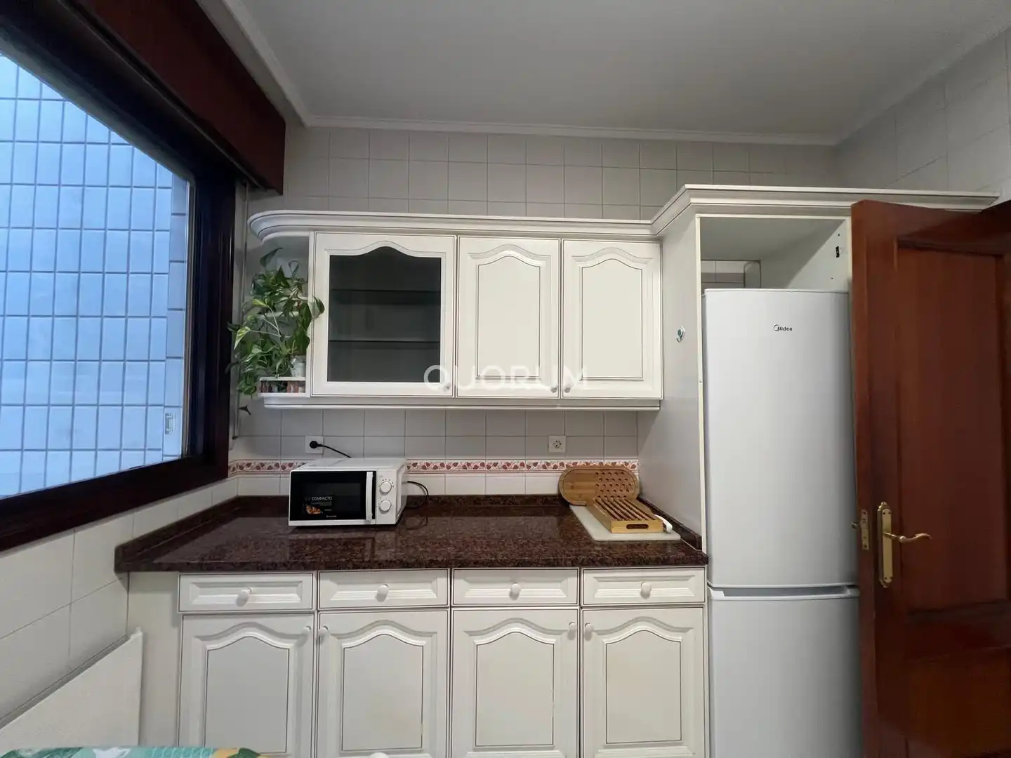 Kitchen of Flat for rent in Indautxu