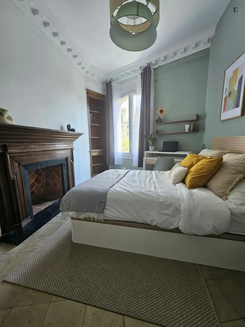 Habitación de Apartamento para compartir en Barcelona con Calefacción, Amueblado y Horno