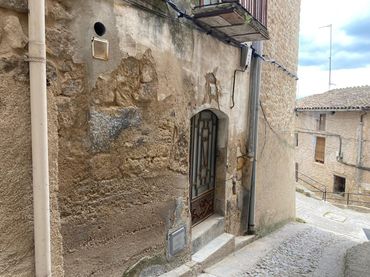 Casa amb balcó en venda a Horta de Sant Joan