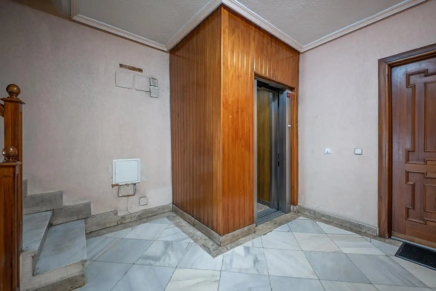 Ground floor for sale in Ávila