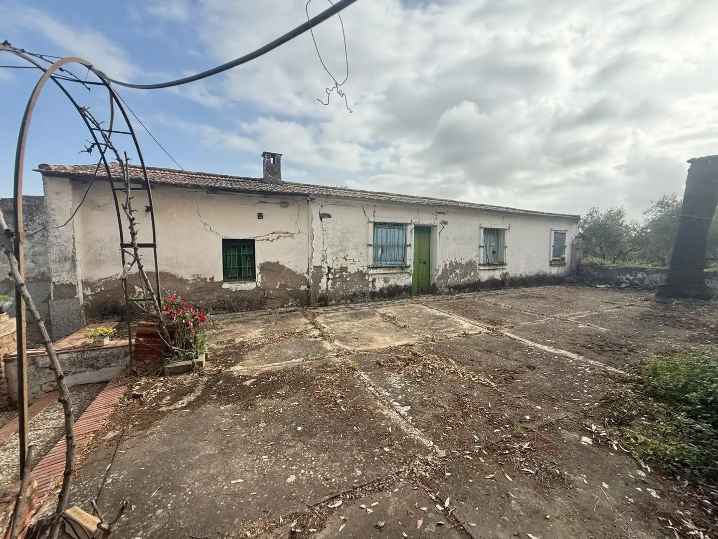 Vista exterior de Terreno en venta en Guadalcázar