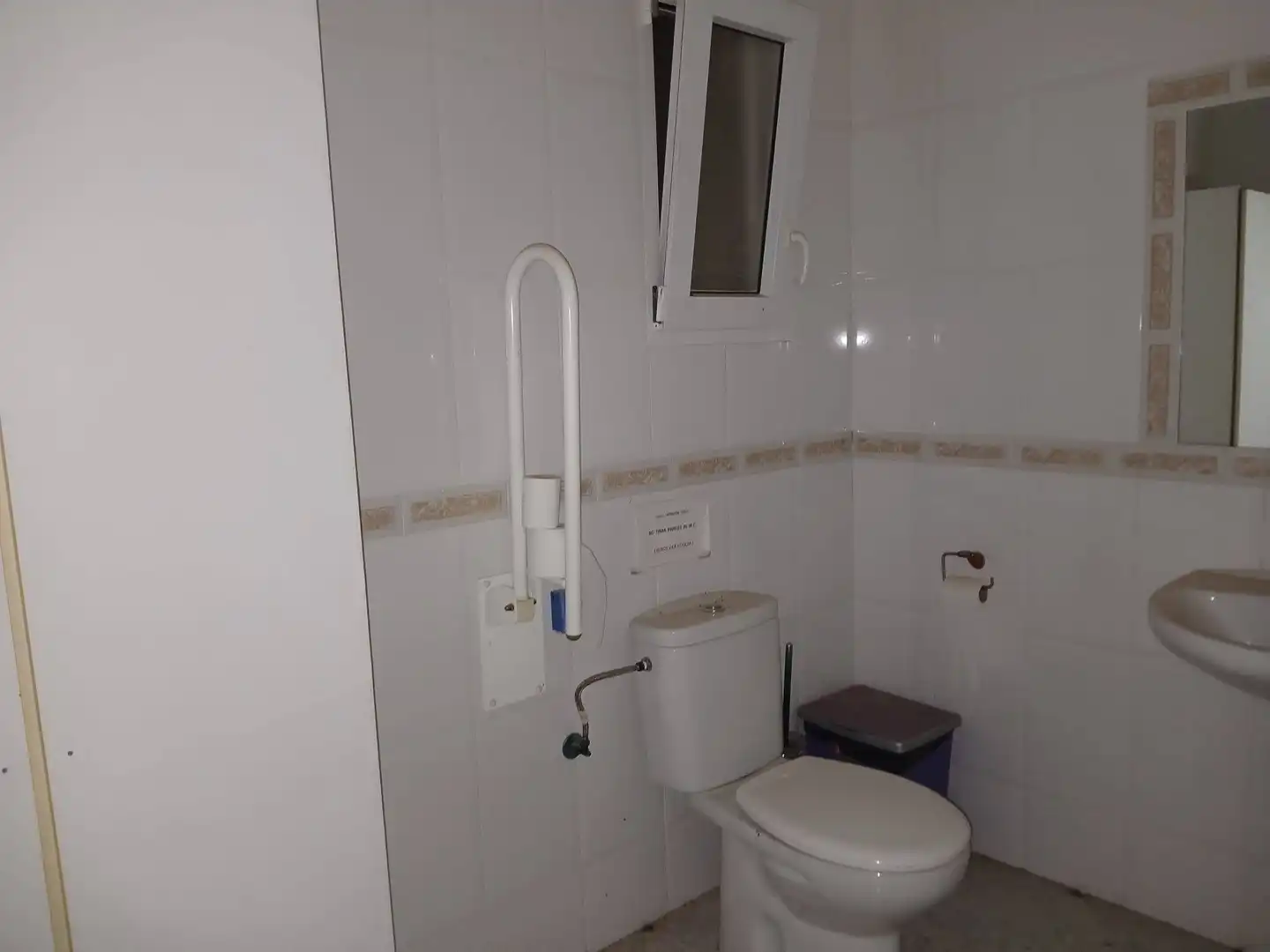Badezimmer von Geschaftsraum zur Miete in Cartagena