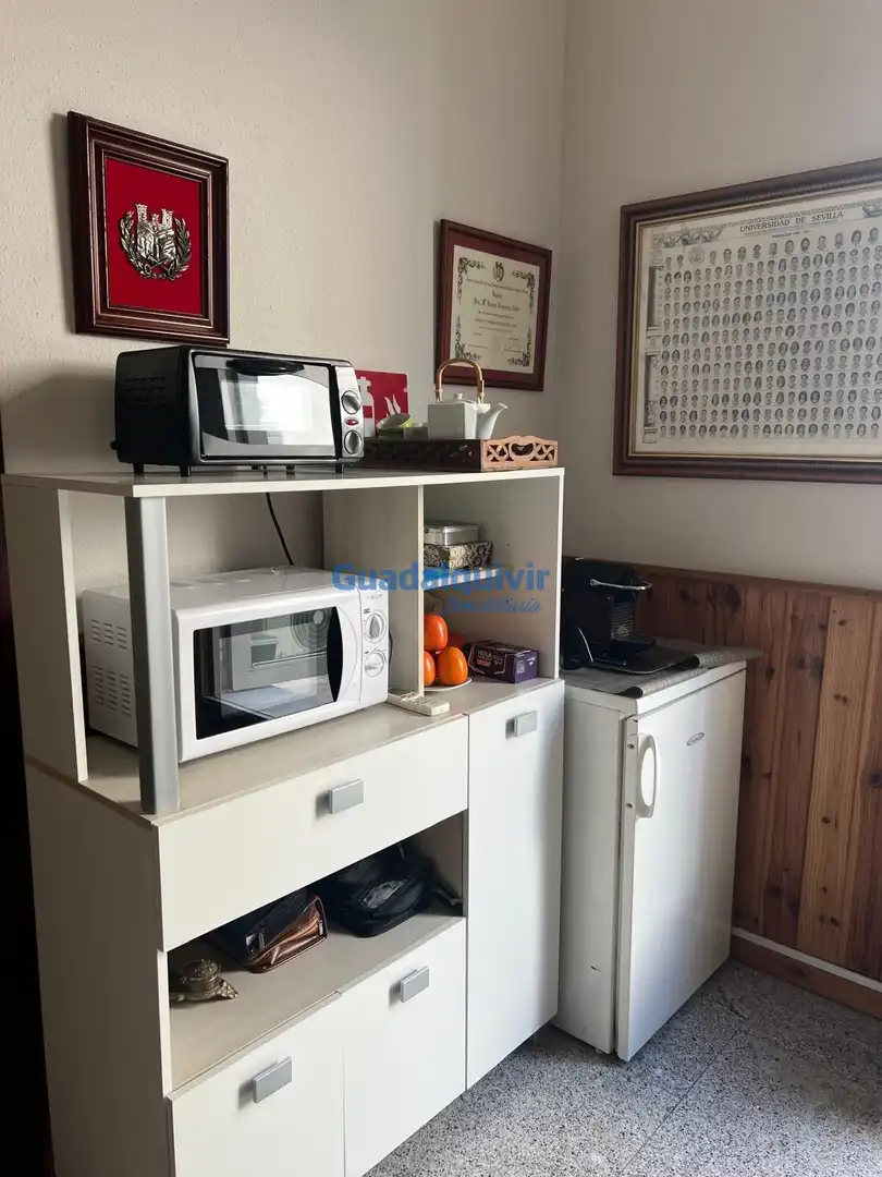 Küche von Büro zur Miete in Montequinto