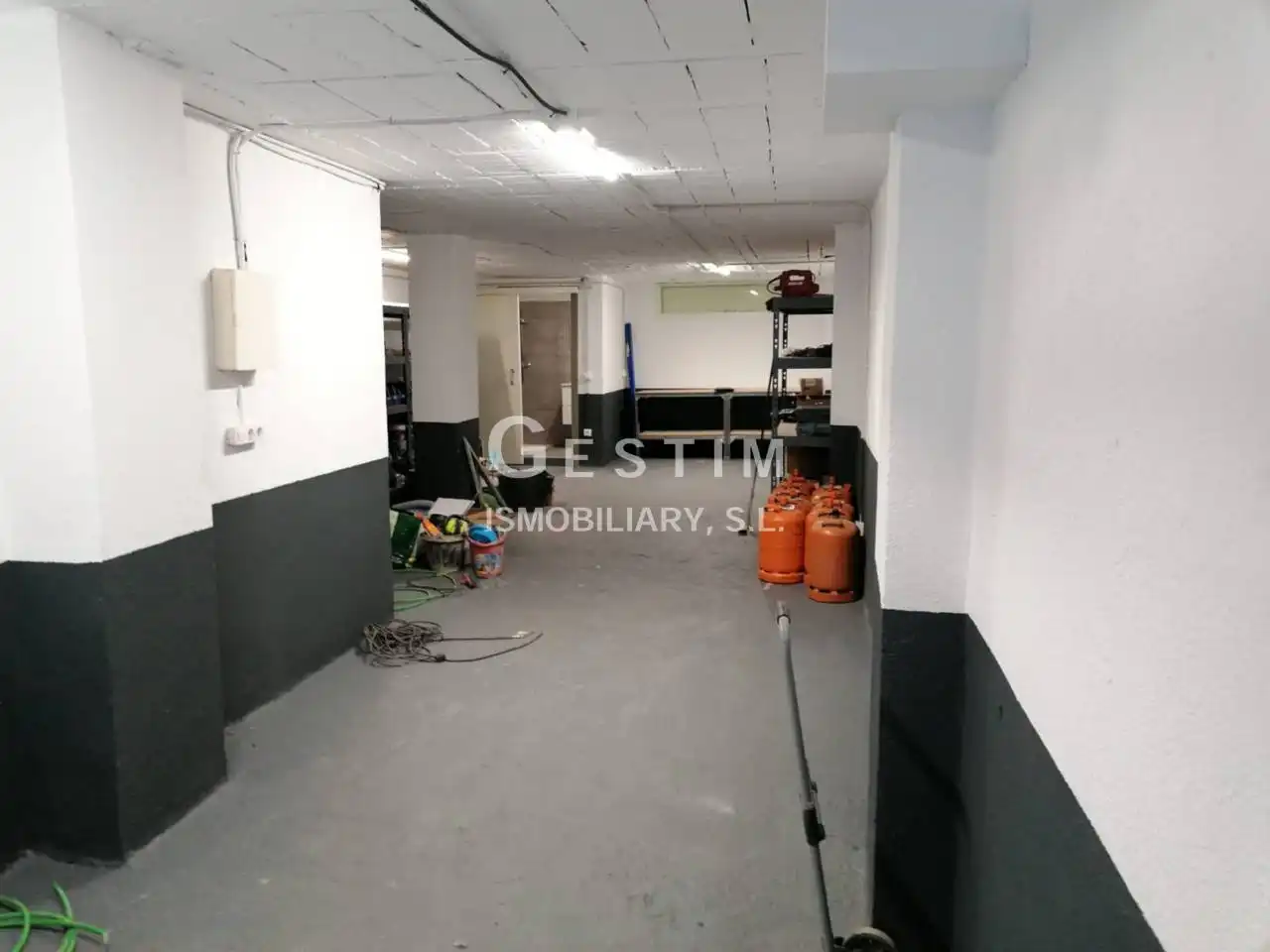 Commercial properties for rent in Vic