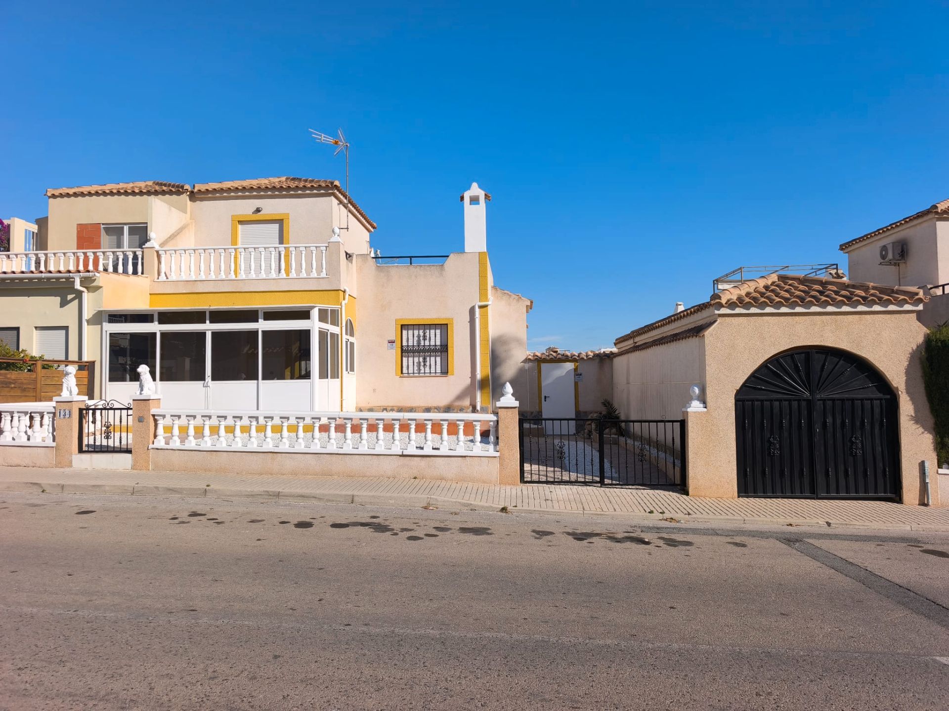 House or chalet for sale in Calle Trepadora, 134, Los Balcones y los Altos