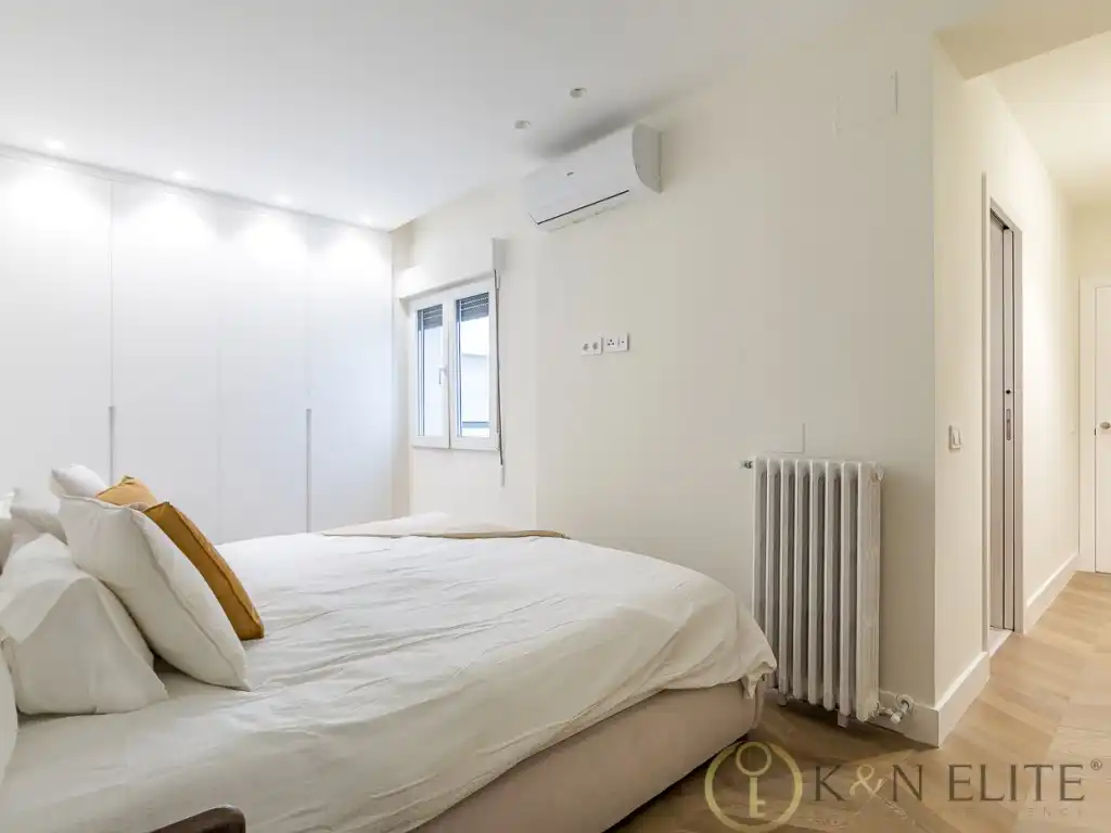 Bedroom of Flat for sale in Chamartín